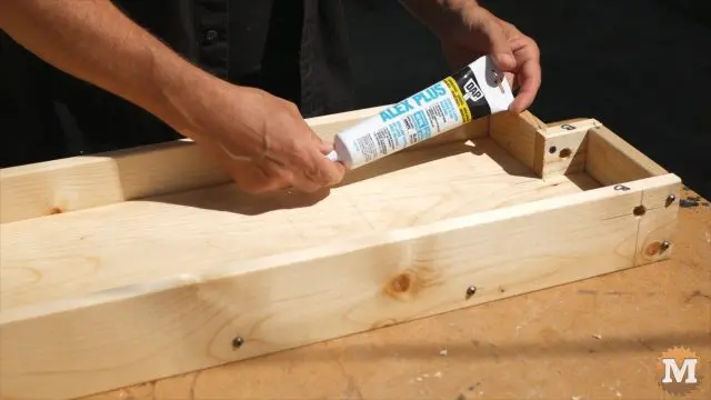 DIY Concrete Garden Box Easy Form -