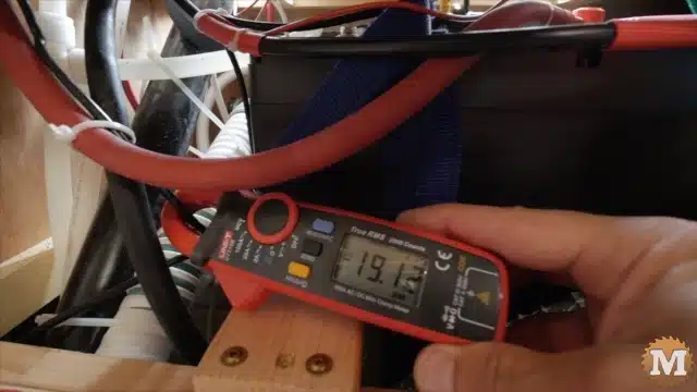 Clamp meter on wires