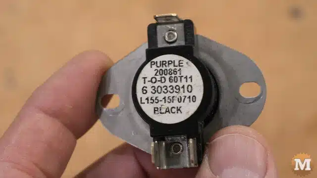 Clothes dryer cycle thermostat with printed label